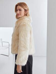 MOTF PREMIUM BOXY FUZZY COAT