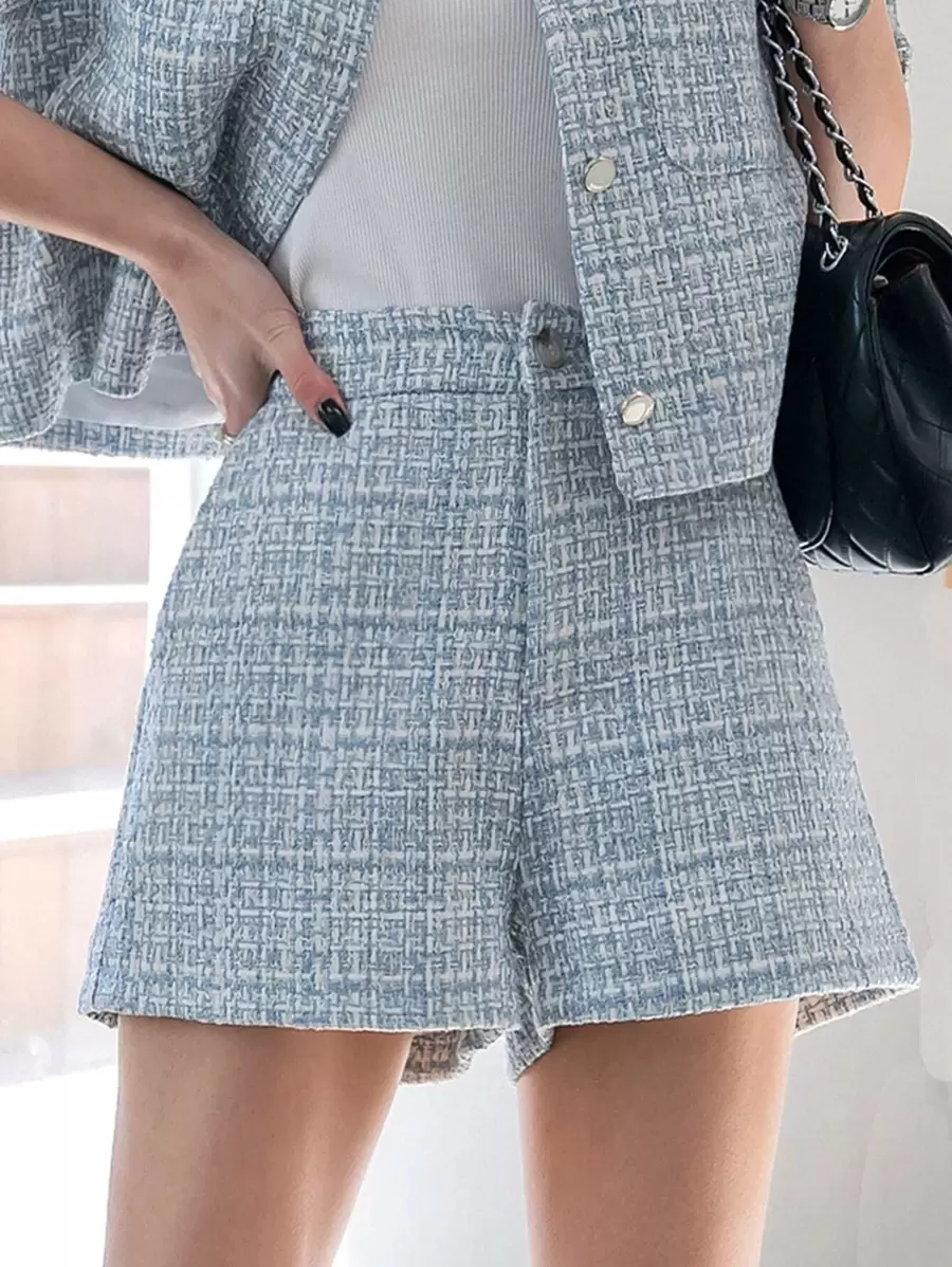 DAZY Quần short ống rộng vải tuýt kẻ caro - Xanh và trắng - Xem 1