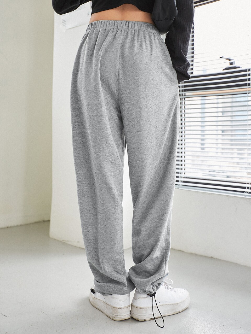 Letter Graphic Drawstring Hem Sweatpants