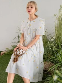 DAZY Vestido floral cuello marinero con botón delantero bajo con fruncido - Blanco - Ver 3