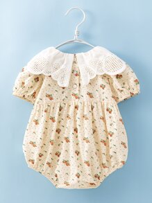 嬰兒花卉圖案和波點圖案拼接領連身背心