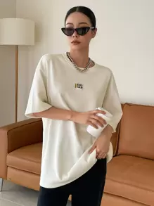 DAZY Áo thun hở vai có khẩu hiệu KEEP CALM cỡ lớn - Màu be - Xem 5