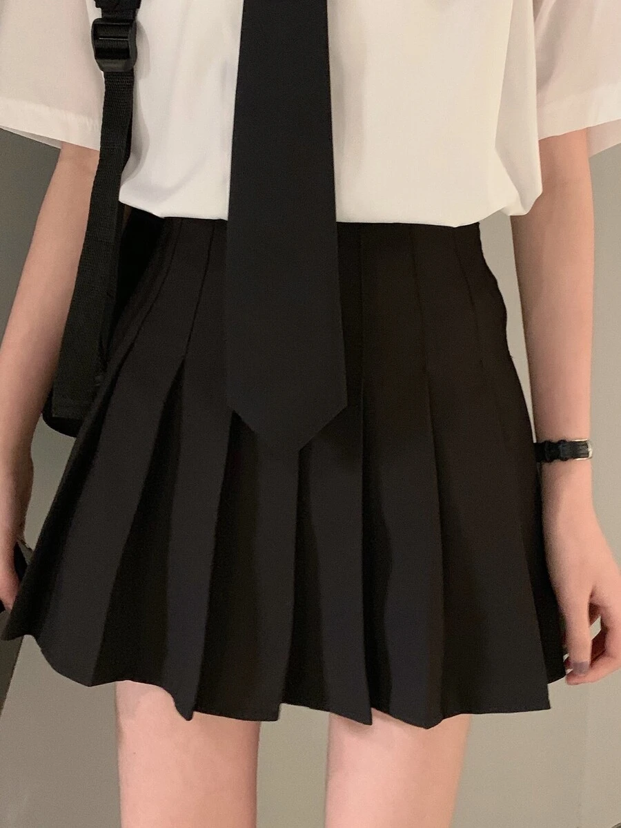 Rok Lipit Polos Kasual Hitam - Hitam - View 1