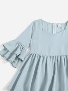 SHEIN 女孩喇叭袖花邊下擺上衣和蕾絲長褲