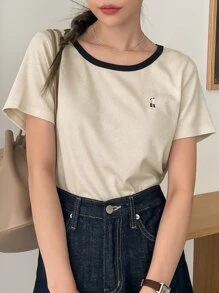 DAZY 人物刺繡鑲邊T恤 - 杏色 - 查看 6