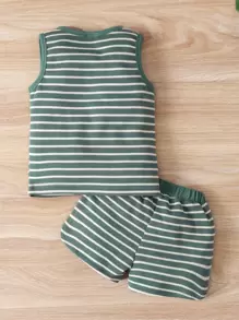 嬰兒條紋圖案背心上衣和運動短褲