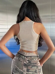 DAZY Chi tiết thêu Crop Tank Top - Màu Khaki - Xem 8