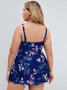 SHEIN Swim Curve Conjunto de tankini de talla grande con estampado floral, busto fruncido, top tipo camiseta fluida y shorts tankini en 2 piezas para traje de baño, para vacaciones de verano en la playa - Azul Marino - Ver 2