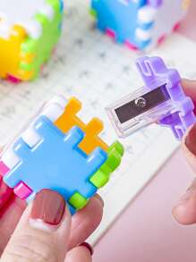1pc Magic Cube Shaped Random Color Pencil Sharpener - Multicolor - View 2