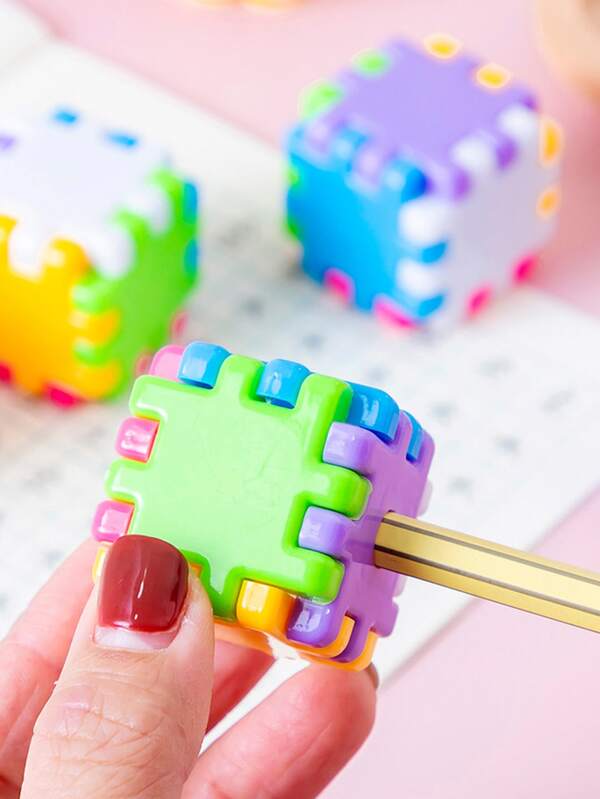 1pc Magic Cube Shaped Random Color Pencil Sharpener