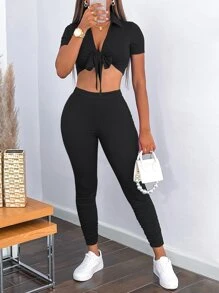 SHEIN SXY Top corto con cordón delantero con leggings bajo con fruncido - Negro - Ver 4