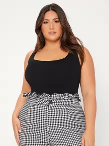 SHEIN BASICS Plus Scoop Neck Solid Tank Top/Summer - Black - View 1