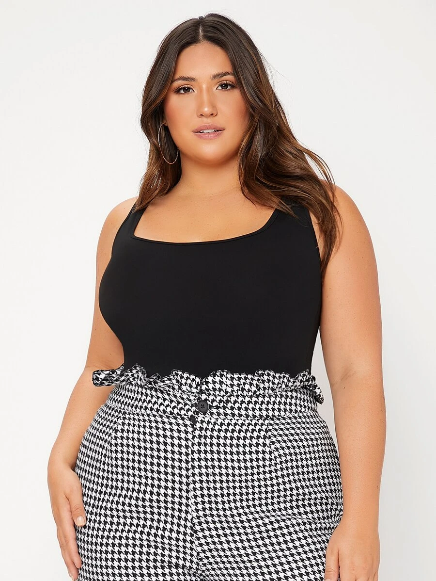 SHEIN BASICS Plus Scoop Neck Solid Tank Top/Summer - Black - View 1