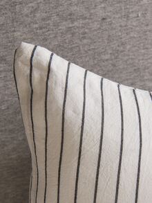1pair Stripe Pattern Pillowcase Without Filler - Black and White - View 2
