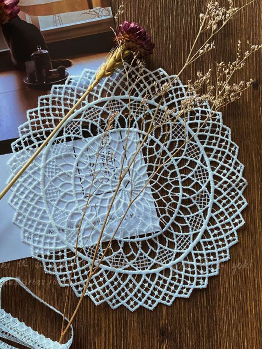 1pc Round Hollow Placemat - White - View 1
