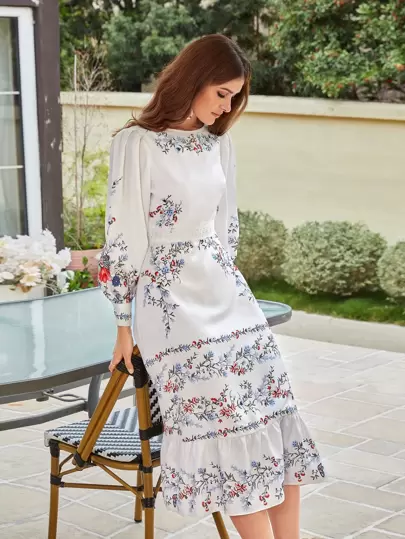 Seusyu Lantern Sleeve Guipure Lace Panel Ruffle Hem Floral Dress