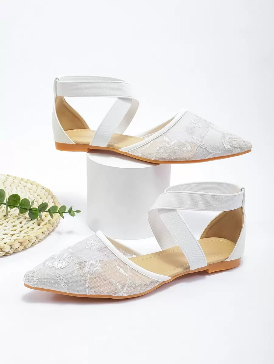 花卉刺繡拼接網紗交叉帶平底鞋 - 白色 - 查看 1