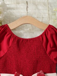 SHEIN 女孩花卉圖案泡泡袖打褶腰帶傘狀洋裝 - 彩色 - 查看 6
