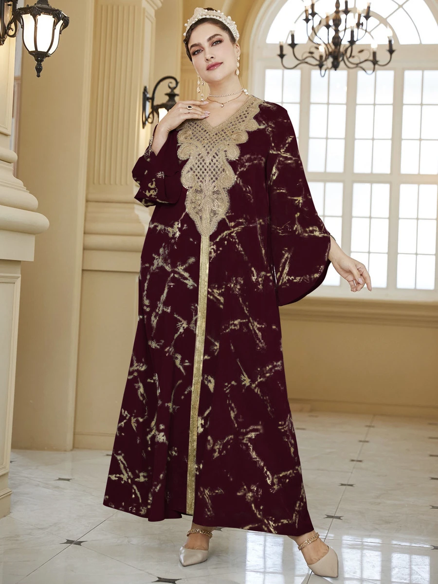 Plus Size Random Gold Print Paisley Embroidery Flounce Sleeve Dress