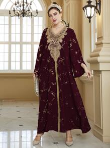 Plus Size Random Gold Print Paisley Embroidery Flounce Sleeve Dress