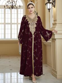 Plus Size Random Gold Print Paisley Embroidery Flounce Sleeve Dress