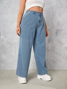Plus High Waist Slant Pocket Jeans - Light Wash - View 4