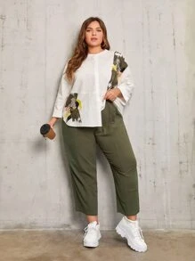 SHEIN Essnce Conjunto pantalones con top con estampado de dibujo bajo asimétrico - Multicolor - Ver 1