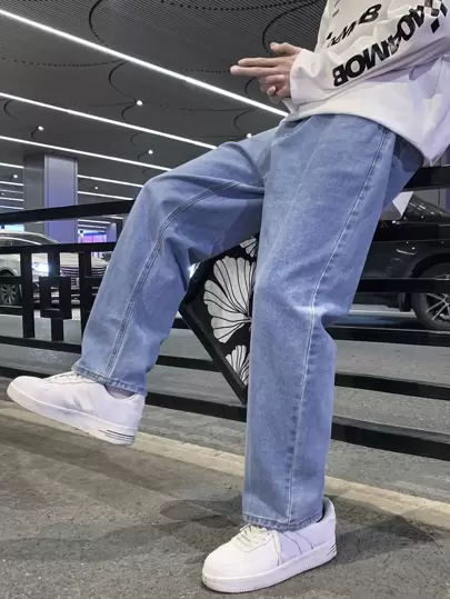 Men Slant Pocket Loose Jeans