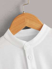 SHEIN Leap Crew Tween Boy 2pcs Solid Half Button Polo Shirt - Black and White - View 4