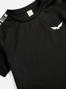 SHEIN 男孩標語織帶T恤和腰部抽繩短褲