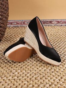Point Toe Espadrille Wedge Shoes - Black - View 4