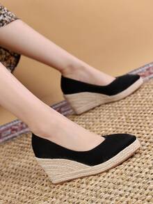 Point Toe Espadrille Wedge Shoes - Black - View 5