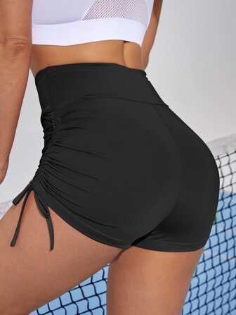 شورت رياضي موحدة اللون رباط ثنية تنفس