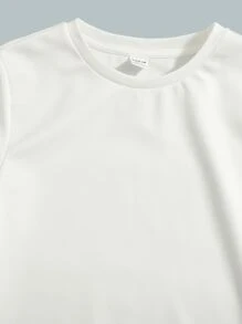 SHEIN 男孩3入組標語圖案T恤和腰部抽繩運動短褲 - 彩色 - 查看 4