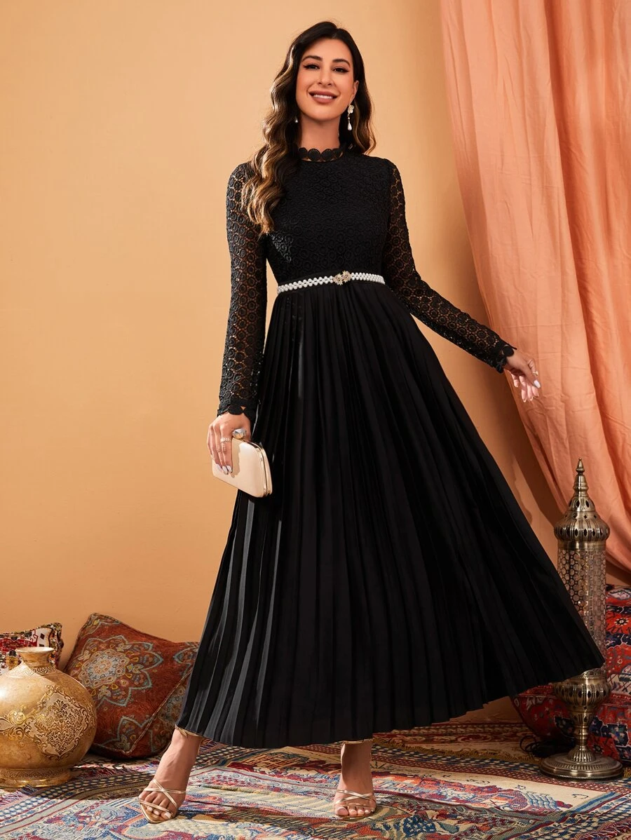 Modelyn Contrast Guipure Lace Pleated Hem Dress Without Belt - Black - View 1