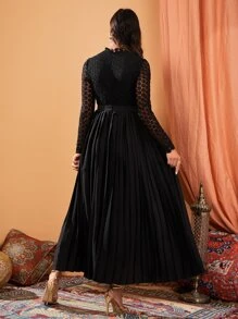 Modelyn Contrast Guipure Lace Pleated Hem Dress Without Belt - Black - View 2