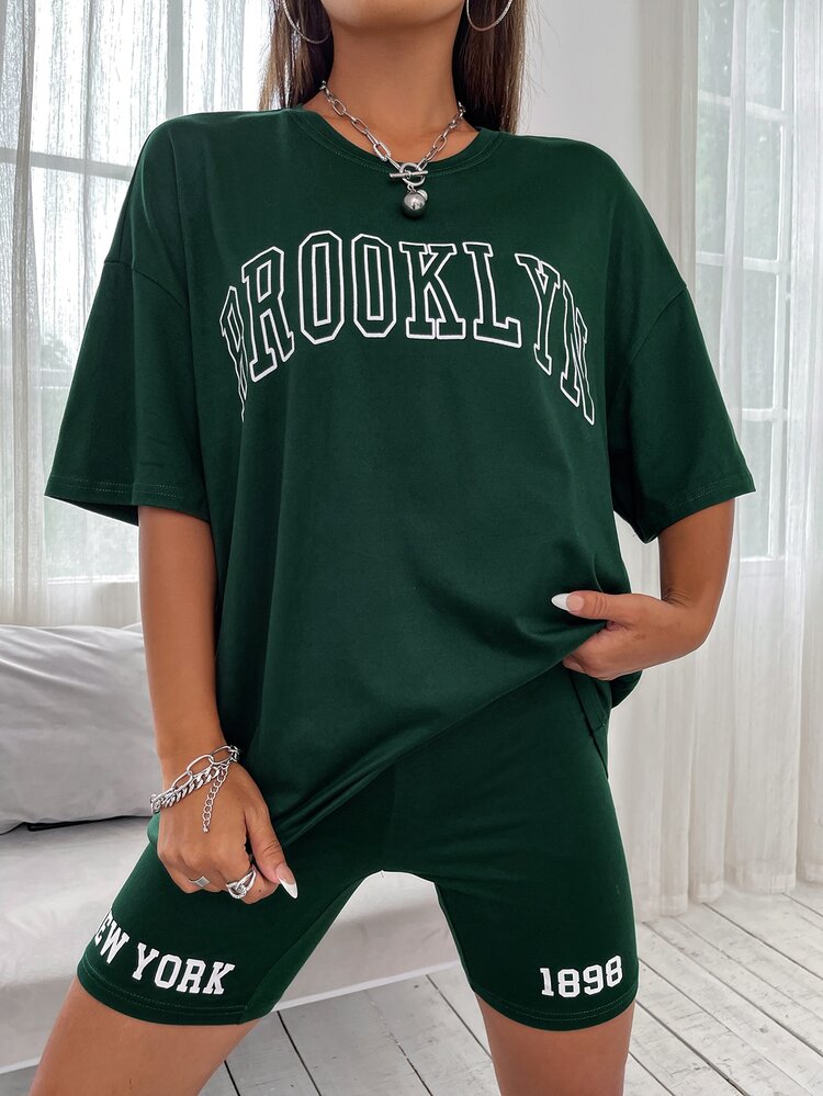 ドロップショルダー 文字グラフィック トップス と バイカー