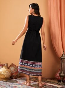 Mulvari Geo Print Tassel Detail Dress - Black - View 2