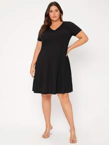 SHEIN Clasi Plus Solid Patched Pocket Dress - Black - View 5
