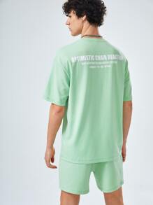 Manfinity VCAY 宽松版落肩字母图案T恤一件装和短裤一件装，情侣套装 - 薄荷綠 - 查看 2