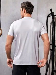 Manfinity Fitness Männer Sport T-Shirt mit Ombre & Buchstaben Grafik
