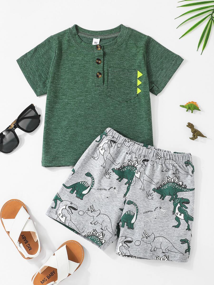 SHEIN 小男童補丁貼口袋半排扣T恤和恐龍印花短褲 - 彩色 - 查看 1