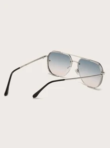 1副男士方形金属框时尚眼镜，适合日常佩戴，复古风格，可作時尚眼鏡配饰，也适合学校、海滩等场合佩戴。 - 彩色 - 查看 3