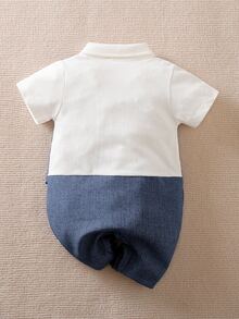 Yierying 男嬰條紋圖案系帶假鈕扣二合一連身短褲 - 藍白色 - 查看 2