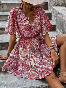 SHEIN Frenchy 滿版圖案蝴蝶袖連衣裙 - 彩色 - 查看 1