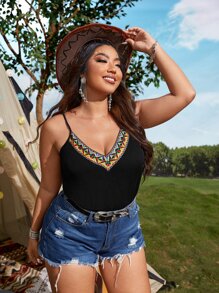 SHEIN VCAY Plus Contrast Geo Trim Cami Top - Black - View 5