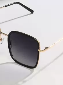 Kính thời trang gọng vuông lớn bằng kim loại, kiểu dáng unisex, thích hợp đeo hàng ngày cho kỳ nghỉ hè ở bãi biển, hoạt động ngoài trời và du lịch. - Nhiều màu - Xem 6