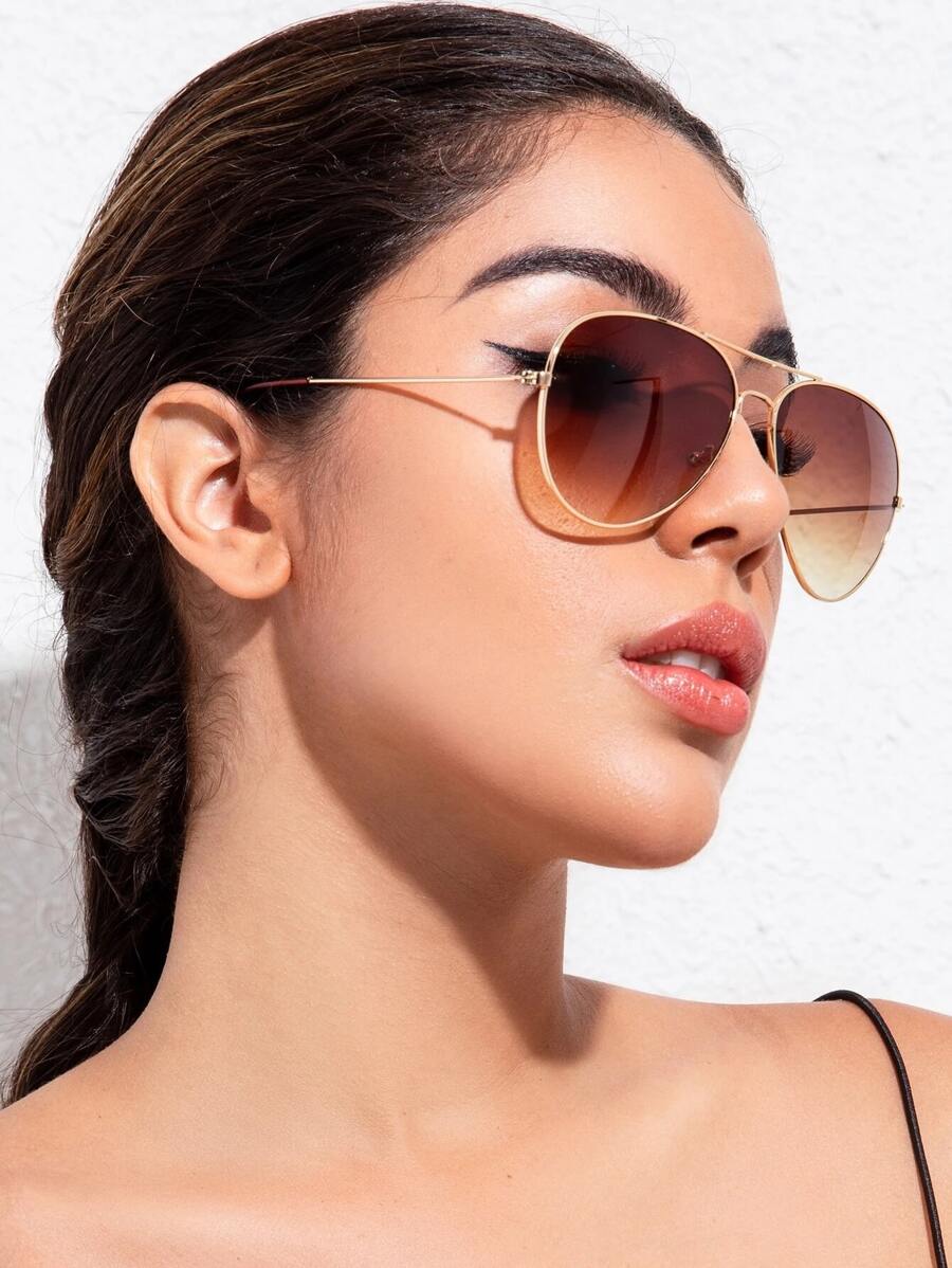 Classic Pilot Fashion Glasses Beach Accessories For Women Glasses Shades - Brown - View 1