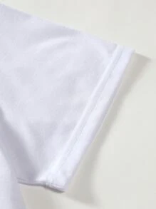 Manfinity Hypemode Hombres Camiseta con estampado de dibujos animados & Shorts de cintura con cordón - Blanco y Negro - Ver 4