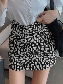 Falda recta con estampado - Blanco y Negro - Ver 3